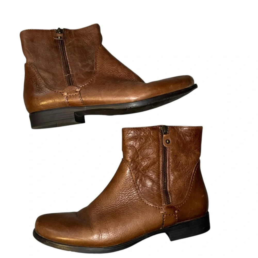 EARTHIES Sintra Almond Brown Leather Booties 9.5